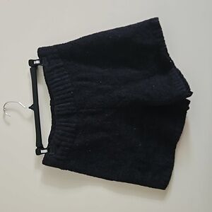 SKIMS Cozy Knit Bouclé High Waisted Shorts Size L/XL Shade Onyx